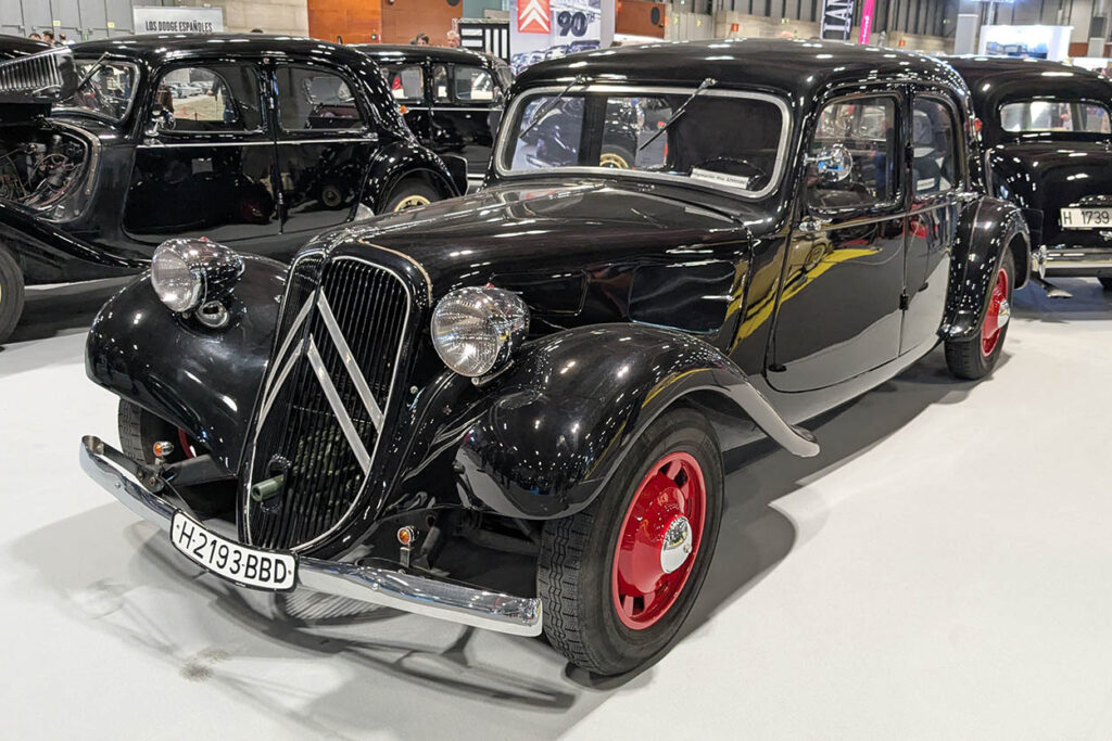 Citroen Traction Avant 11