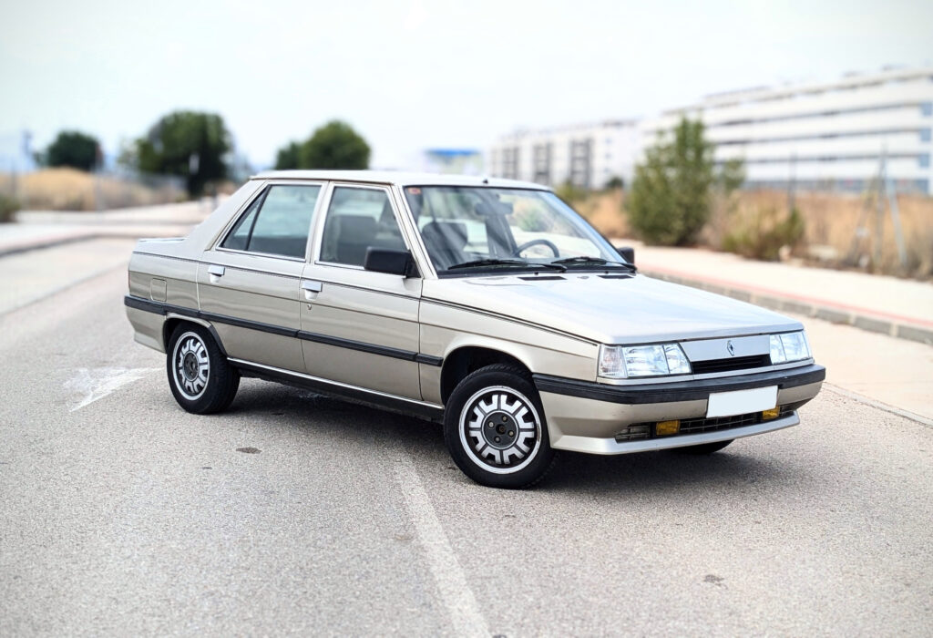 Renault 9 TXE