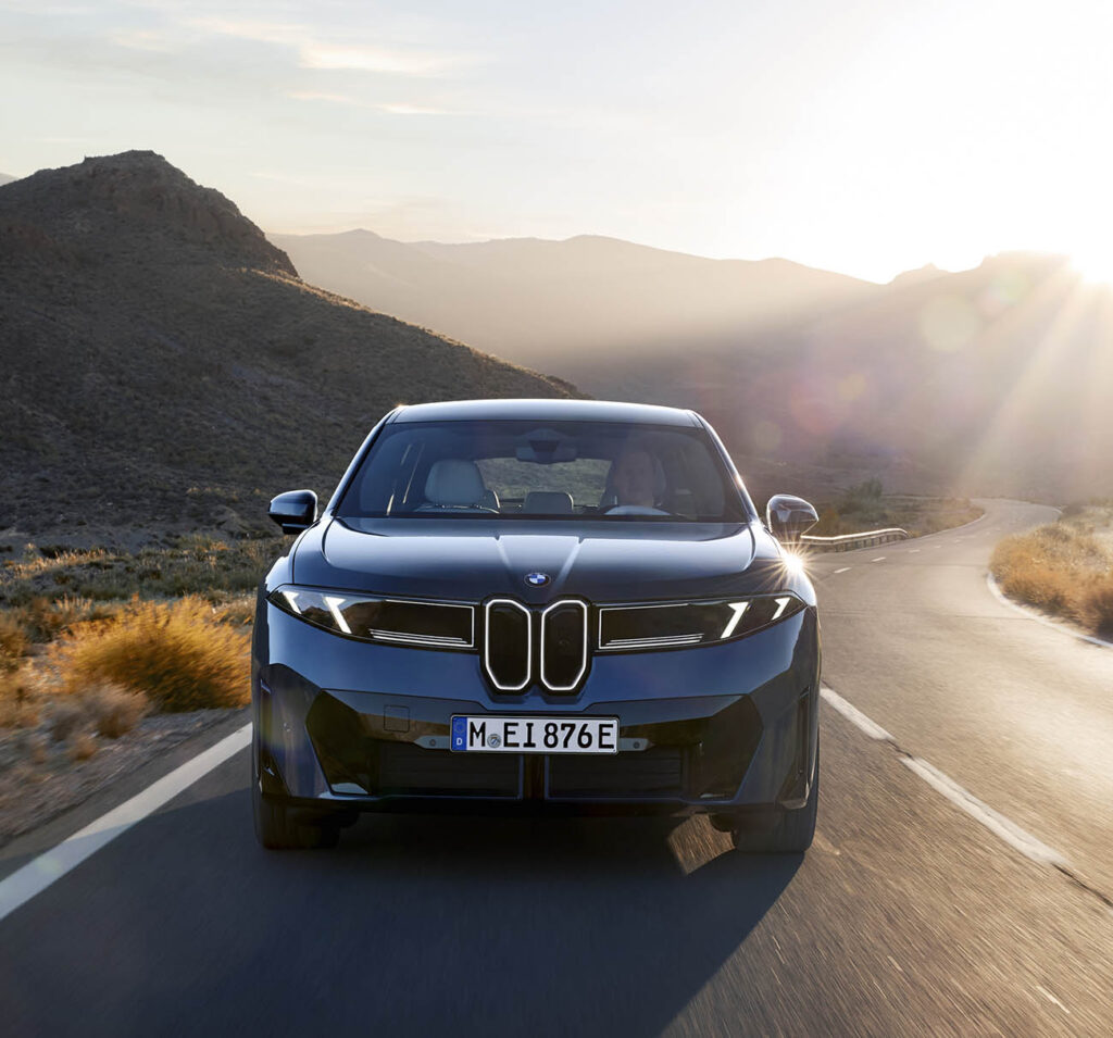 nuevo BMW iX3 2026 frontal