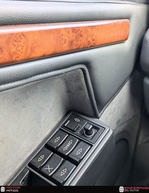 Renault 25 V6 Turbo Baccara botonera puerta del conductor