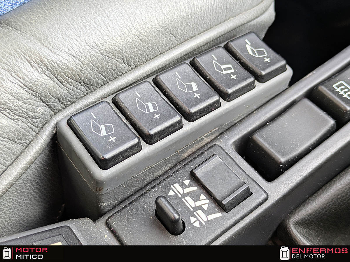 Renault 25 V6 Turbo Baccara mandos asientos