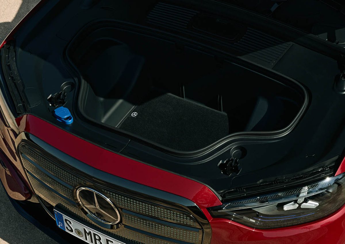 Mercedes GLC EQ eléctrico 2026 maletero frontal